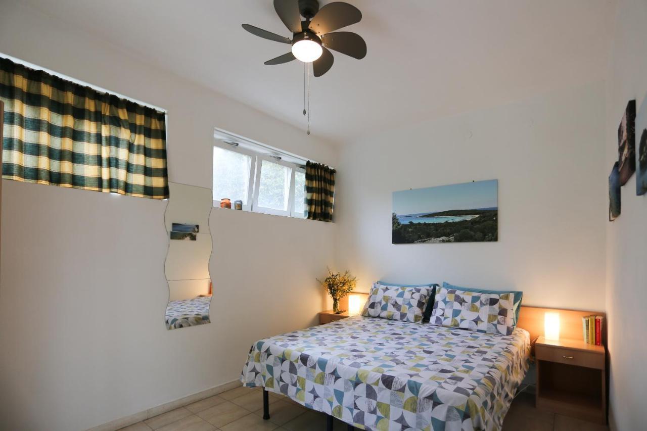 Apartments Eugenio Turizam Soline  Ngoại thất bức ảnh
