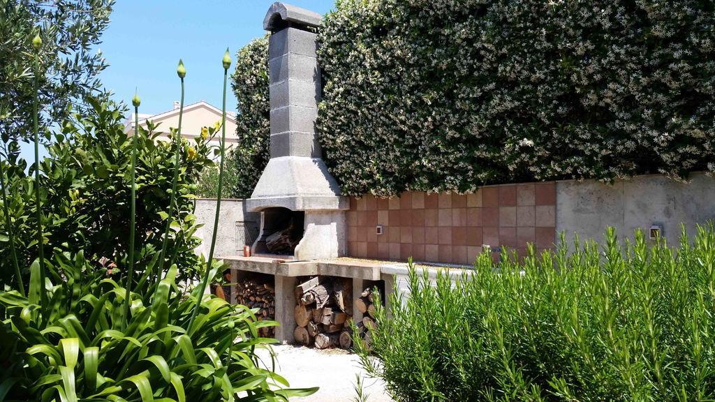 Apartments Eugenio Turizam Soline  Phòng bức ảnh